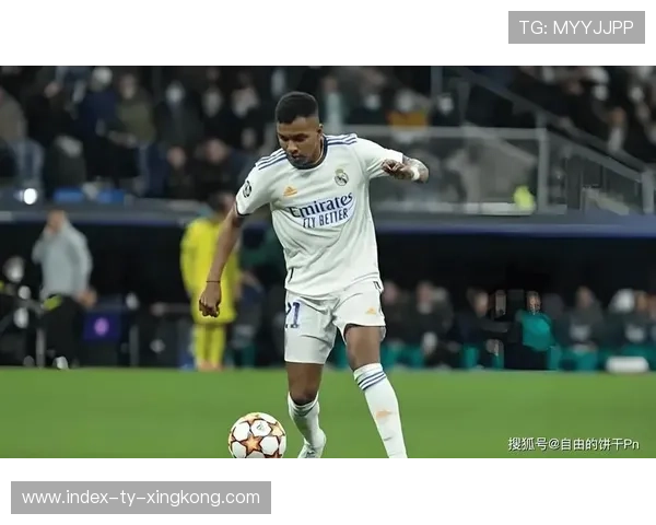 皇马罗德里戈抢点补射入网