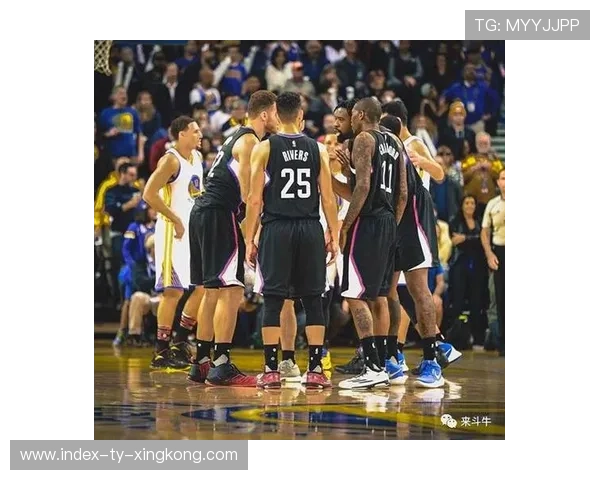 季后赛爆冷瞬间：黑马队伍开启奇迹之旅！，lol黑马战队