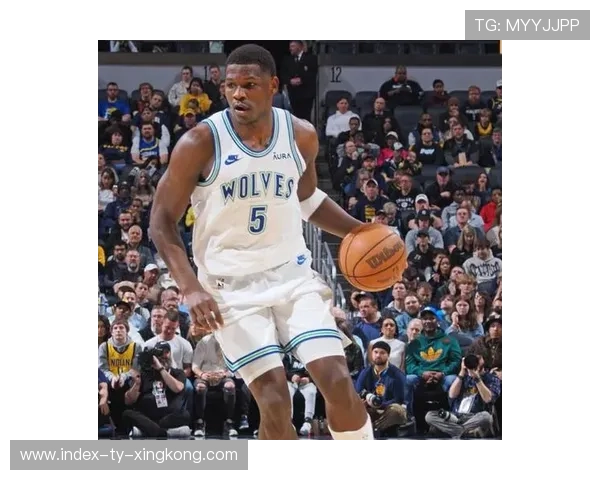 唐斯底角投篮得手，森林狼优势扩大